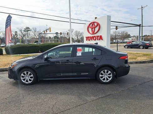 Used 2026 Toyota Corolla LE image 12