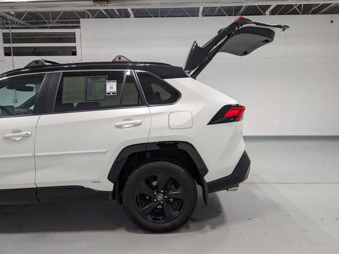 Used 2020 Toyota RAV4 XSE image 11