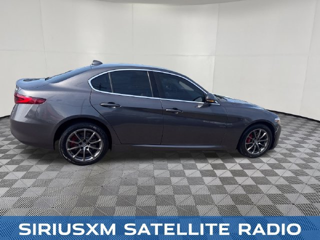 Used 2018 Alfa Romeo Giulia AWD image 7