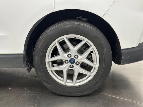 Used 2021 Ford Edge SE FWD image 23