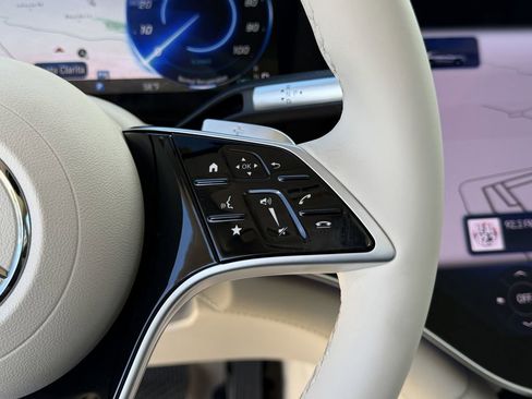New 2026 Mercedes-Benz EQS 400 4MATIC SUV image 25