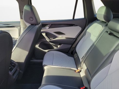 New 2026 Volkswagen Tiguan SE R-Line AWD/4WD image 13