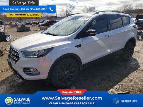 Used 2017 Ford Escape Titanium image 1