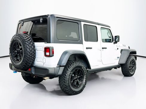 Used 2023 Jeep Wrangler Unlimited w/ Cold Weather Group image 9