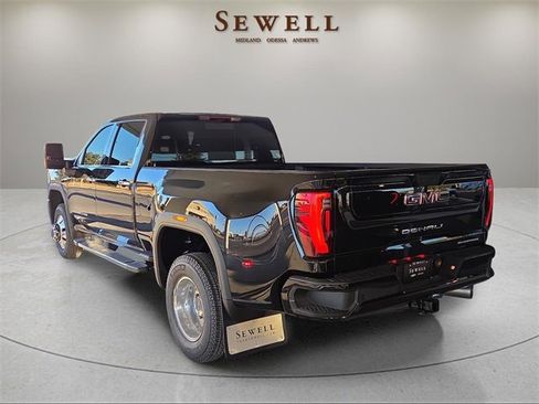 New 2026 GMC Sierra 3500 Denali w/ Denali Reserve Package image 3