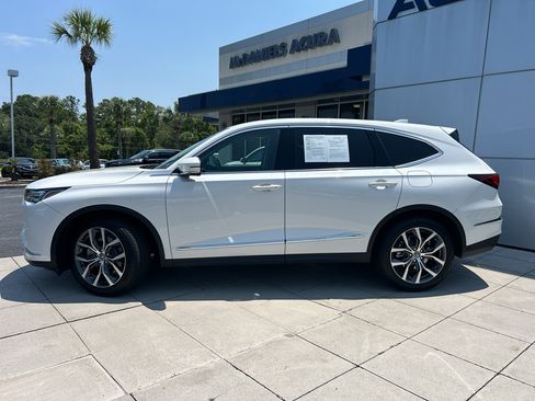 Certified 2024 Acura MDX FWD w/ Technology Package image 4