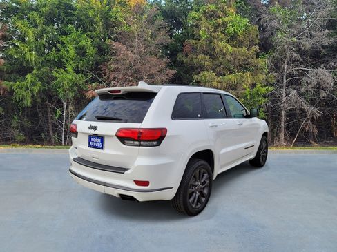 Used 2018 Jeep Grand Cherokee High Altitude AWD/4WD image 17