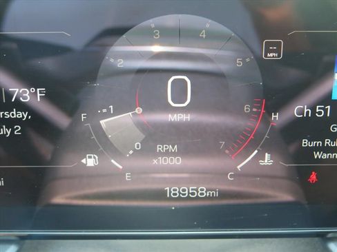 Used 2025 GMC Terrain Elevation w/ Elevation Premium Package FWD image 11