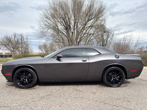 Used 2016 Dodge Challenger R/T w/ Blacktop Package RWD image 7