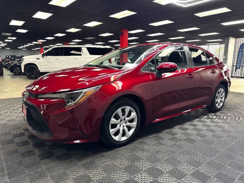 Used 2022 Toyota Corolla LE FWD image 8