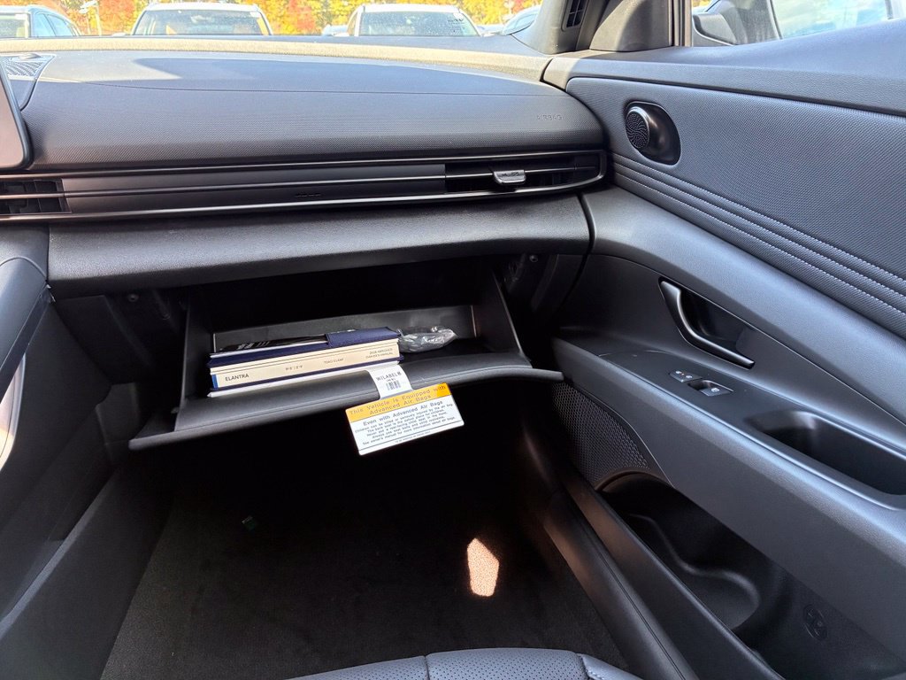 New 2026 Hyundai Elantra SEL Sport FWD image 37