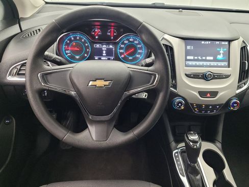 Used 2018 Chevrolet Cruze LS FWD image 22
