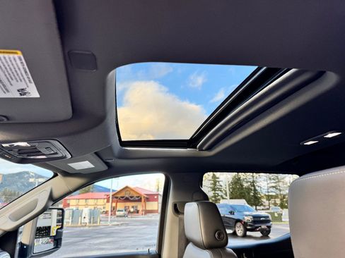 Used 2020 Chevrolet Silverado 1500 LTZ w/ LTZ Premium Package image 42