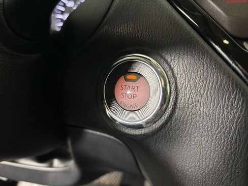 Certified 2017 Nissan Pathfinder SV image 22