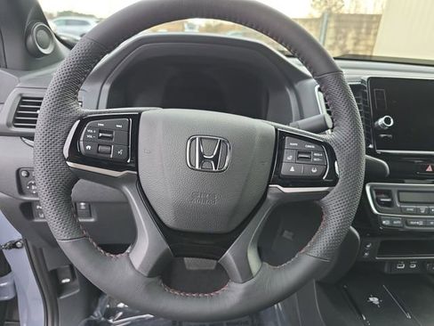 New 2026 Honda Ridgeline Black Edition image 16