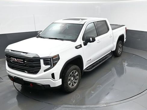 Used 2024 GMC Sierra 1500 AT4 w/ Technology Package image 23