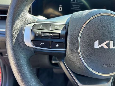 Used 2025 Kia K5 LXS FWD image 18
