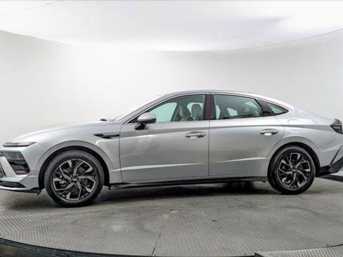 Used 2024 Hyundai Sonata SEL FWD image 3