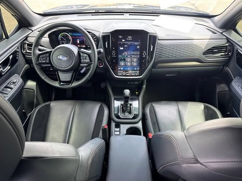 Certified 2025 Subaru Forester Touring w/ Touring Package AWD/4WD image 24