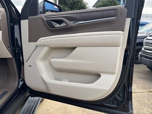 Used 2021 GMC Yukon XL Denali w/ Denali Ultimate Package image 24