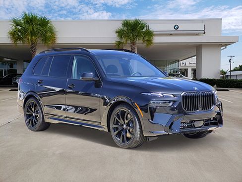 New 2026 BMW X7 xDrive40i image 3
