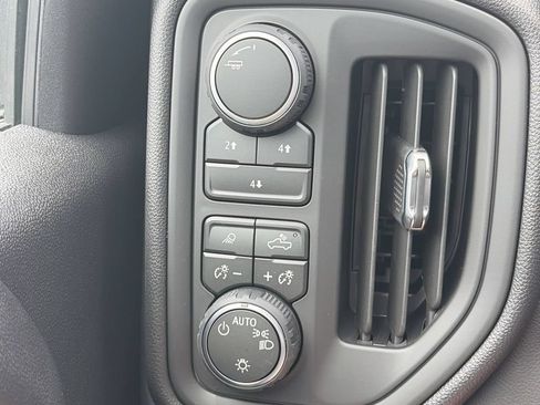 New 2026 Chevrolet Silverado 2500 Custom w/ Custom Value Package AWD/4WD image 20