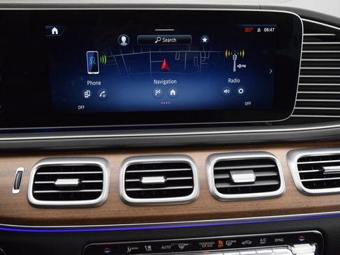 Used 2025 Mercedes-Benz GLS 450 GLS 450 image 28