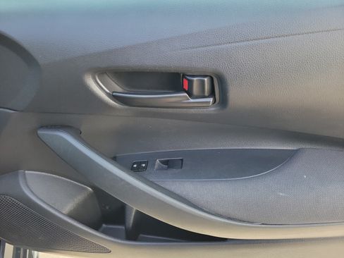 Used 2024 Toyota Corolla LE FWD image 23