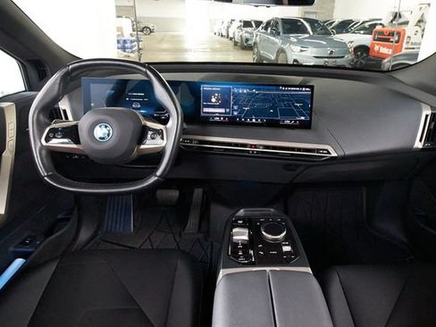 Used 2024 BMW iX xDrive50 w/ Convenience Package AWD/4WD image 7