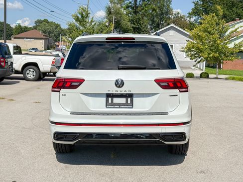 Used 2022 Volkswagen Tiguan SE R-Line AWD/4WD image 10