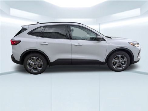 New 2025 Ford Escape ST-Line w/ Equipment Group 301A image 8