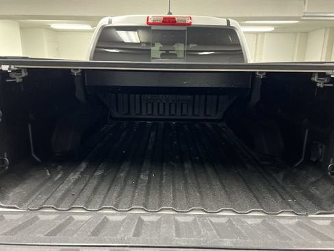 Used 2024 GMC Canyon AT4 w/ AT4 Premium Package AWD/4WD image 27