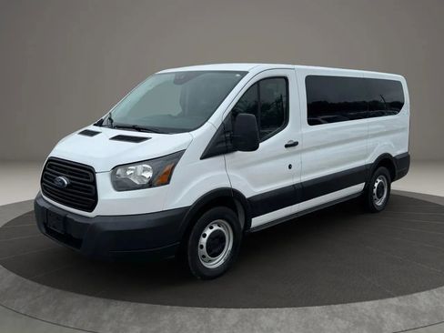 Used 2019 Ford Transit 150 XL image 1