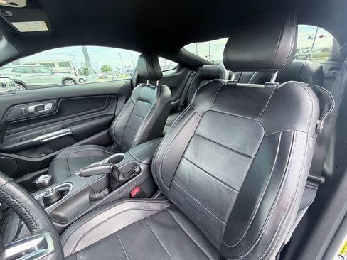 Used 2021 Ford Mustang GT Premium w/ Equipment Group 401A RWD image 22