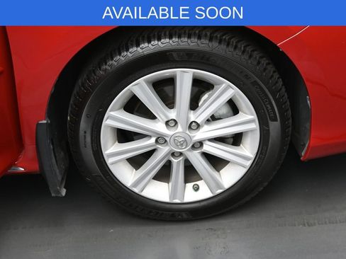 Used 2014 Toyota Camry XLE w/ Leather Package FWD image 38