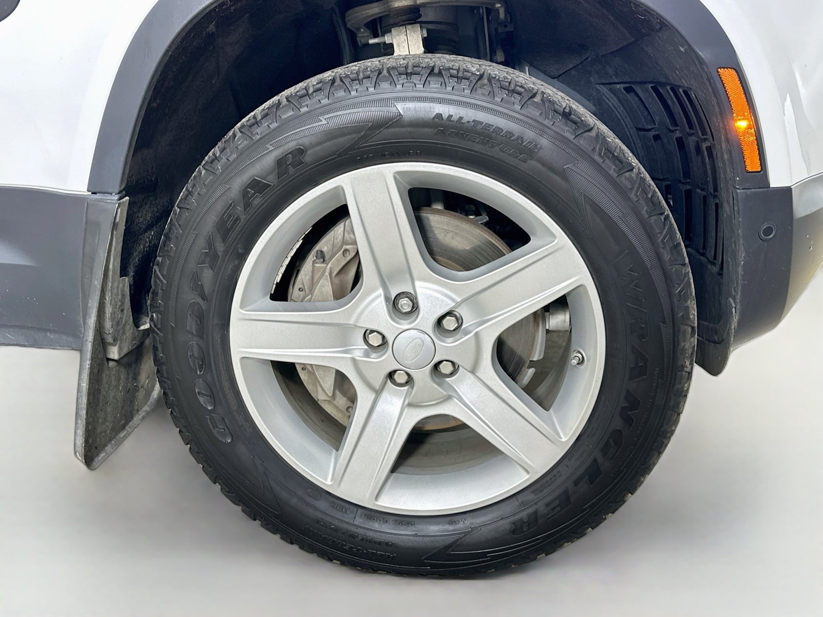 Used 2020 Land Rover Defender 110 SE AWD/4WD image 10