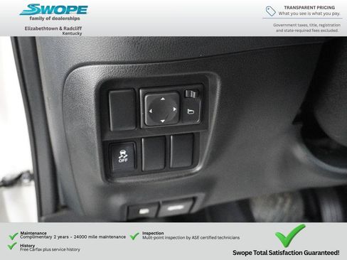 Used 2013 Nissan Juke S FWD image 16