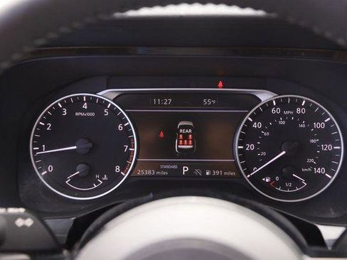 Used 2025 Nissan Pathfinder SL w/ SL Premium Package FWD image 16