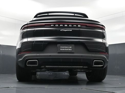 New 2026 Porsche Cayenne Coupe AWD/4WD image 23