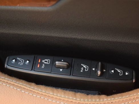 Used 2010 Mercedes-Benz E 350 4MATIC Sedan image 58