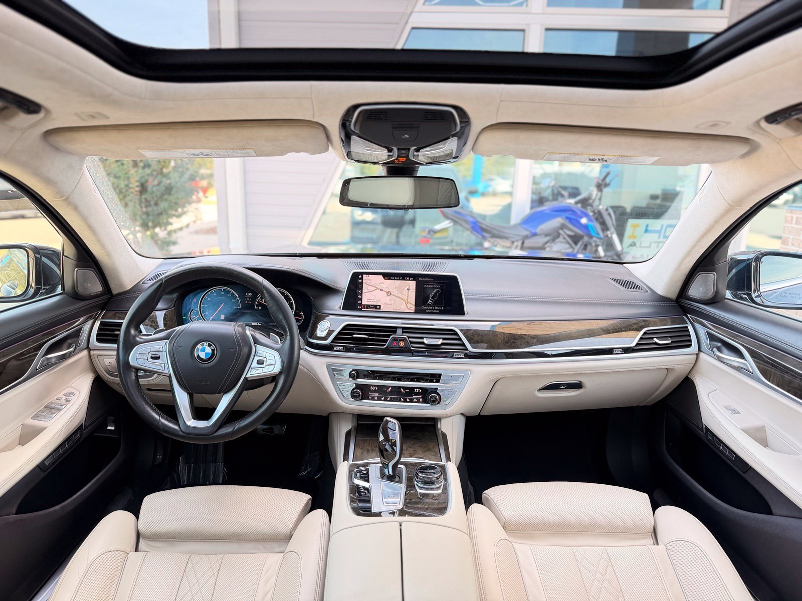 Used 2018 BMW 750i xDrive AWD/4WD image 38