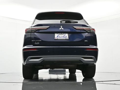Used 2025 Mitsubishi Outlander SEL image 44