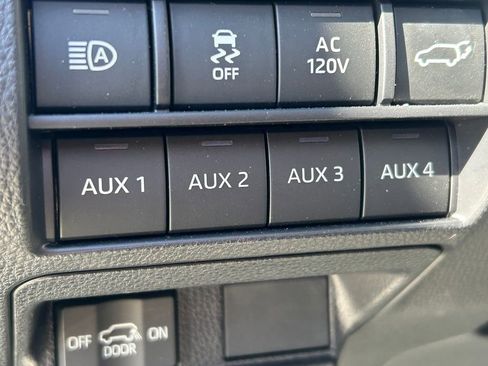 Used 2025 Toyota 4Runner TRD Off-Road Premium w/ Tow Technology Package image 29