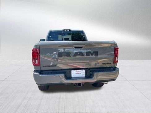 New 2026 RAM 2500 Laramie AWD/4WD image 6