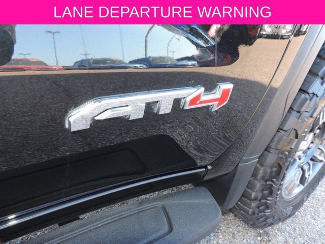 Used 2024 GMC Sierra 1500 AT4 w/ Technology Package AWD/4WD image 13