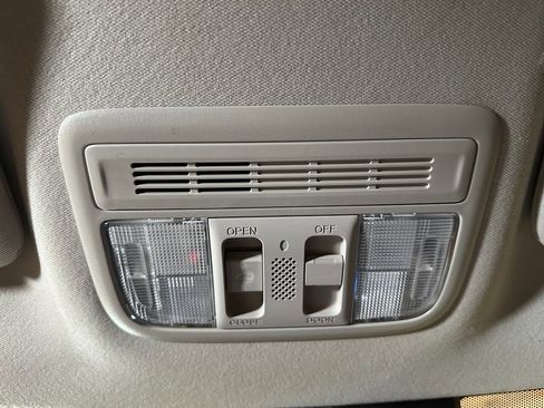 Used 2021 Honda HR-V EX image 15