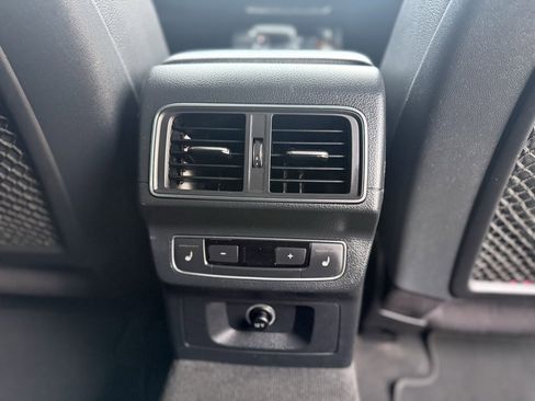 Used 2018 Audi Q5 2.0T Premium Plus w/ Premium Plus Package image 23