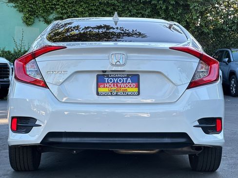 Used 2018 Honda Civic EX image 5