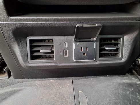 Used 2025 Chevrolet Silverado 2500 LT AWD/4WD image 18