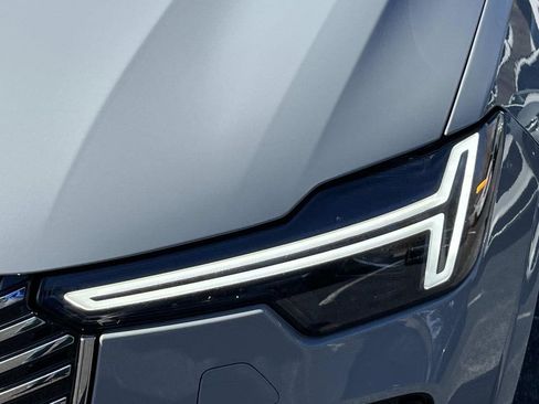 New 2026 Volvo XC90 T8 Plus image 9